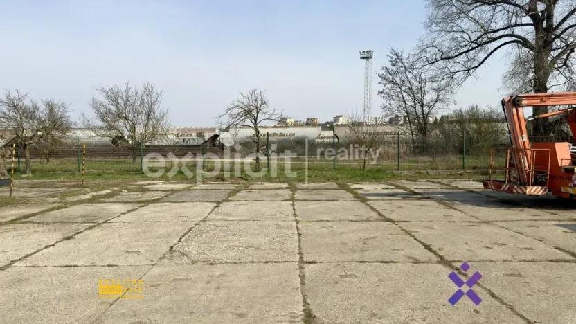 Pronájem komerčního pozemku, Kunovice, Na Drahách, 100 m2