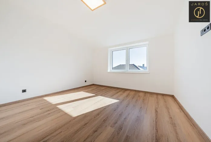 Prodej rodinného domu, Kamenné Žehrovice, K Rokli, 136 m2