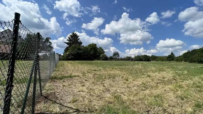 Prodej pozemku pro bydlení, Medonosy, 2048 m2