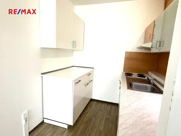 Pronájem bytu 2+kk, Slaný, Vikova, 42 m2