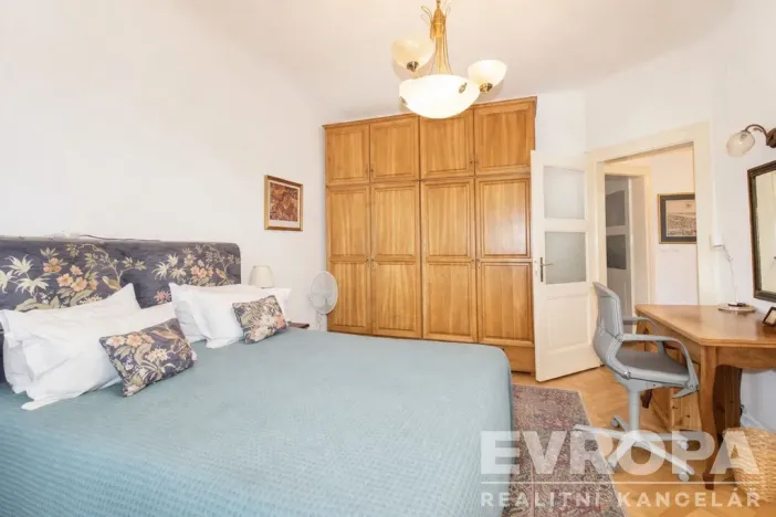 Pronájem bytu 3+1, Praha - Bubeneč, U zeměpisného ústavu, 93 m2