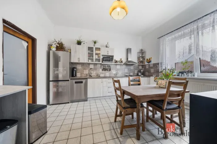 Prodej rodinného domu, Beroun - Beroun-Město, Hněvkovského, 367 m2