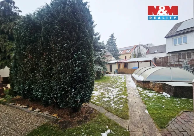 Pronájem bytu 2+kk, Jinočany, Náměstí 5. května, 43 m2