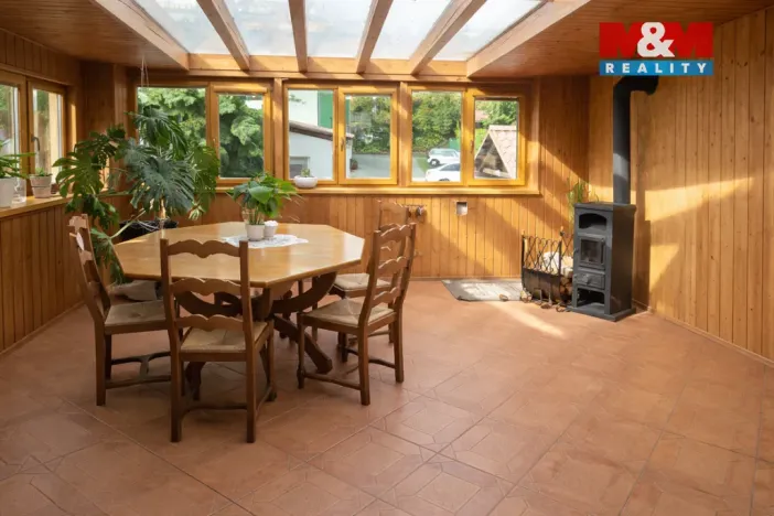 Pronájem bytu 4+1, Jinočany, Náměstí 5. května, 127 m2