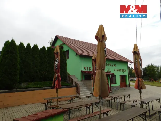 Prodej ubytování, Březí, Na štěrkách, 208 m2