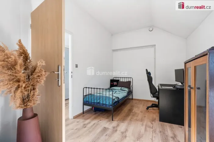 Prodej bytu 4+kk, Břeclav - Poštorná, Na Valtické, 140 m2