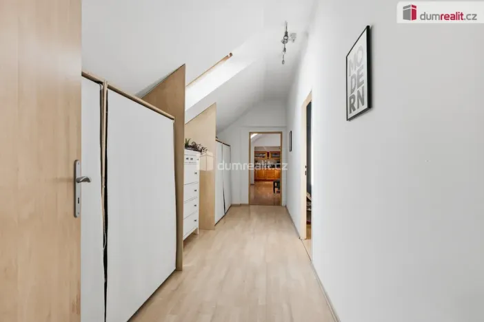 Prodej bytu 4+kk, Břeclav - Poštorná, Na Valtické, 140 m2