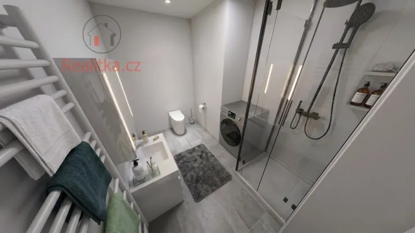 Prodej bytu 2+kk, Mělník, Vlasákova, 58 m2