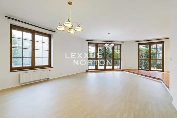 Pronájem vily, Praha - Nebušice, Druhého odboje, 384 m2