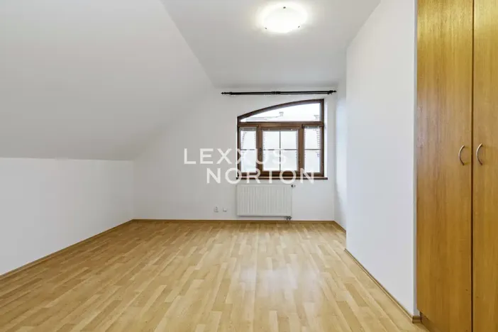 Pronájem vily, Praha - Nebušice, Druhého odboje, 384 m2