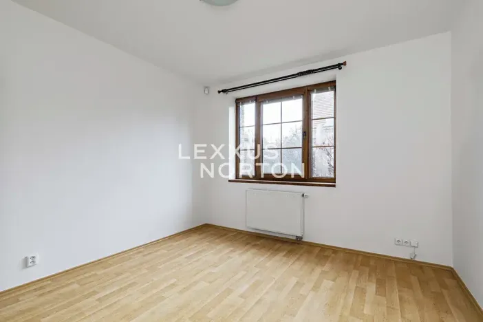 Pronájem vily, Praha - Nebušice, Druhého odboje, 384 m2