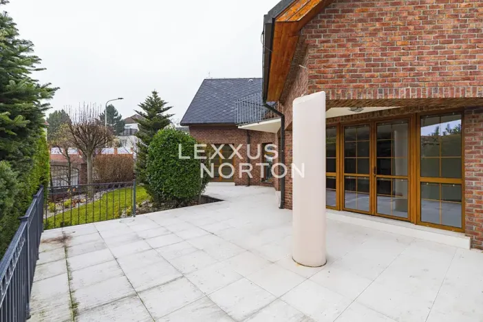 Pronájem vily, Praha - Nebušice, Druhého odboje, 384 m2