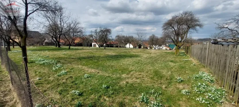 Prodej pozemku pro bydlení, Lešná - Perná, 1563 m2