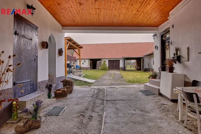 Prodej rodinného domu, Drhovle - Pamětice, 160 m2