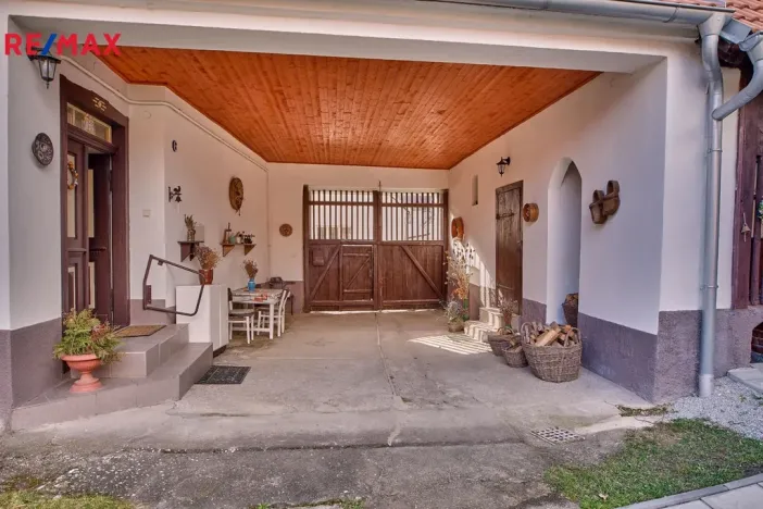 Prodej rodinného domu, Drhovle - Pamětice, 160 m2