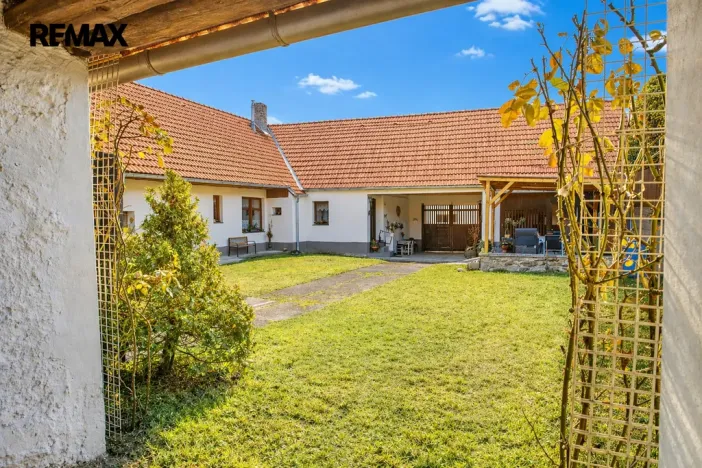 Prodej rodinného domu, Drhovle - Pamětice, 95 m2