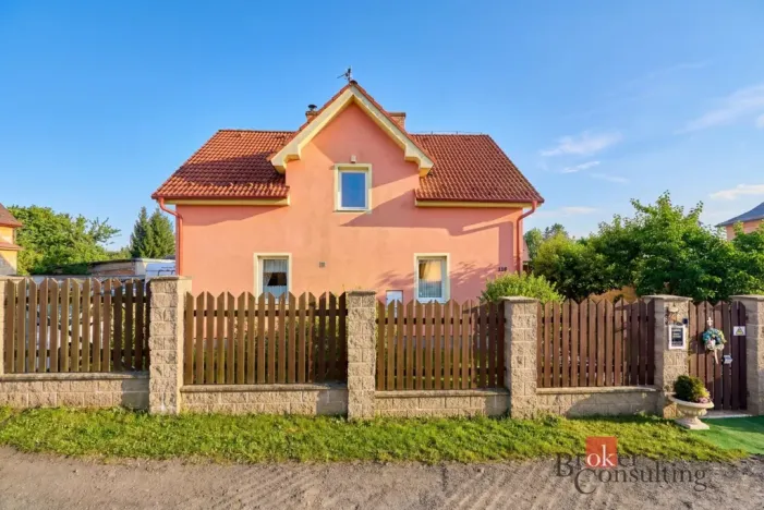 Prodej rodinného domu, Kolová, 180 m2