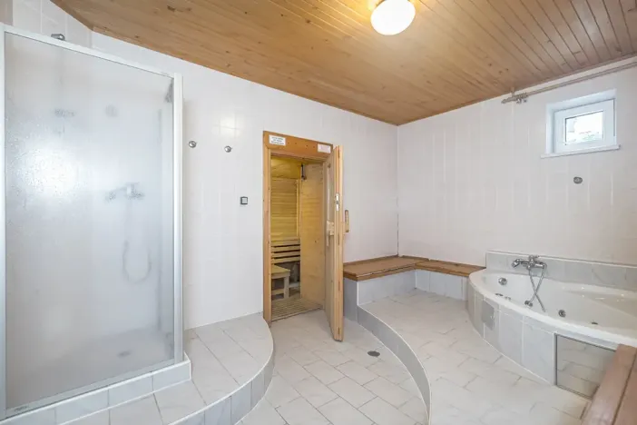 Prodej rodinného domu, Strážné, 350 m2