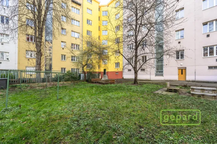 Prodej bytu 1+1, Praha - Nusle, V Horkách, 44 m2