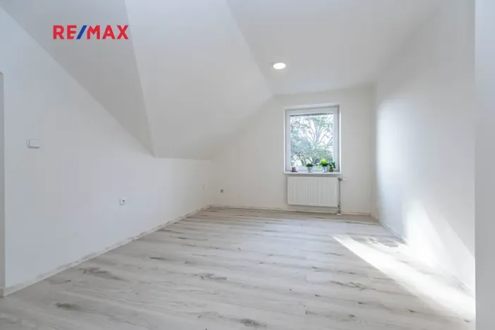Pronájem bytu 2+kk, Dobříč, 80 m2