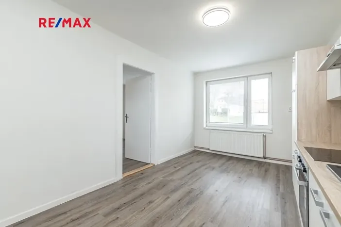 Prodej bytu 1+1, Čistá, nám. Václavské, 43 m2