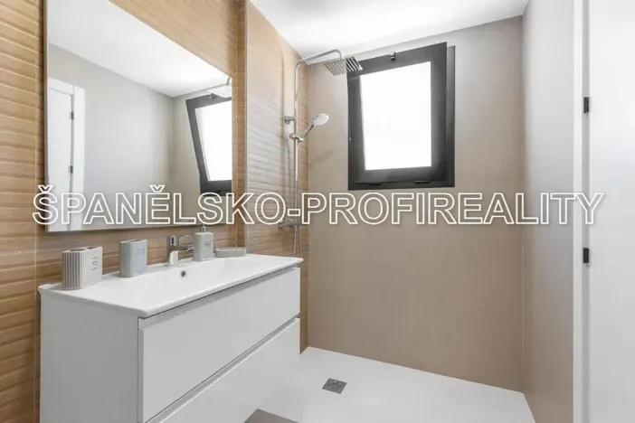 Prodej rodinného domu, Alicante, Španělsko, 207 m2