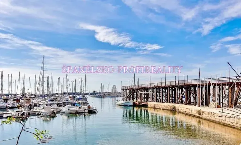 Prodej bytu 3+kk, Torrevieja, Španělsko, Calle Concordia, 85 m2