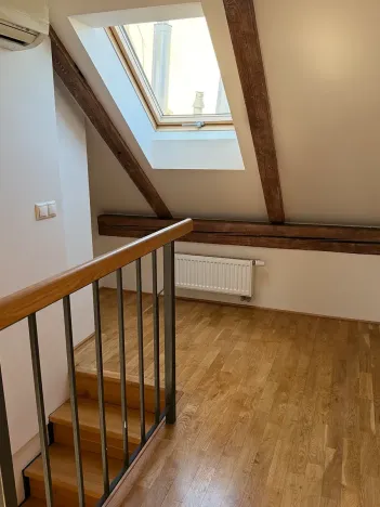 Pronájem bytu 2+kk, Praha - Holešovice, Dukelských hrdinů, 43 m2