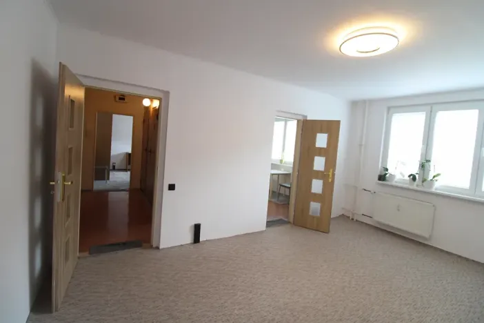 Pronájem bytu 2+1, Karlovy Vary, Krymská, 54 m2