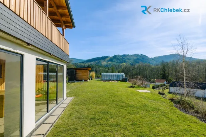 Prodej rodinného domu, Malenovice, 298 m2