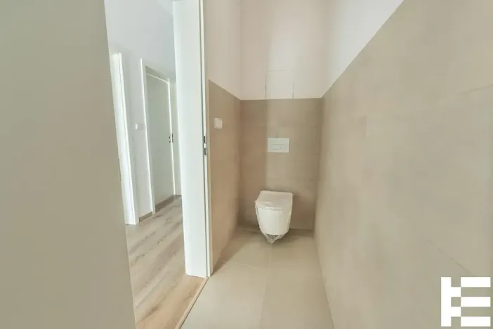 Prodej bytu 3+kk, Praha - Bohnice, Lodžská, 87 m2