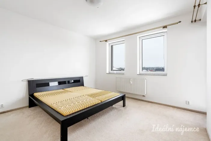 Pronájem rodinného domu, Šestajovice, Sukova, 204 m2