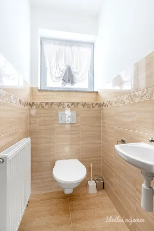 Pronájem rodinného domu, Šestajovice, Sukova, 204 m2