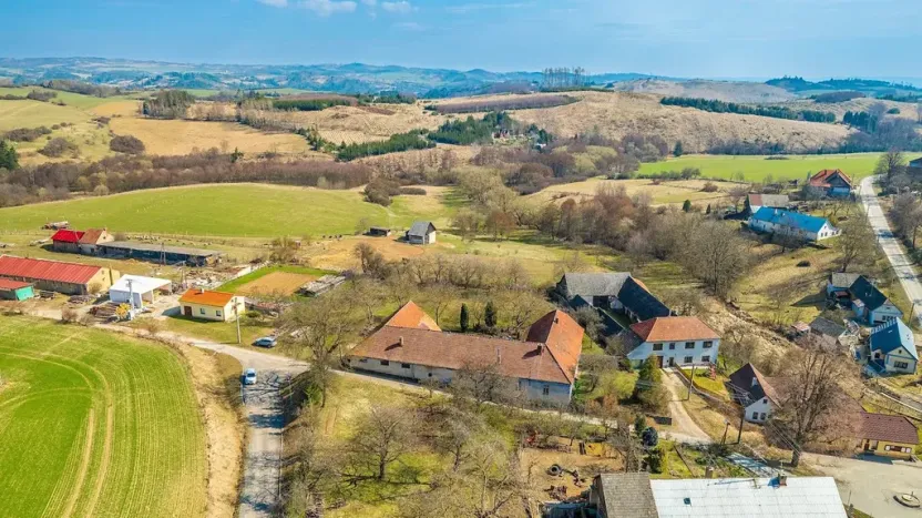 Prodej zemědělské usedlosti, Radonín, 185 m2