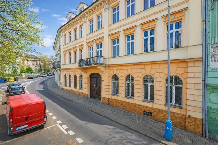 Prodej bytu 3+1, Teplice, U Hadích lázní, 73 m2