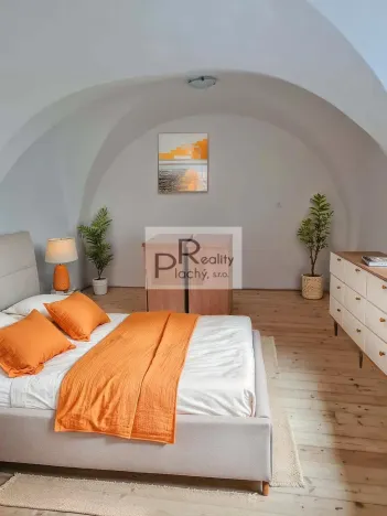 Pronájem bytu 2+1, Znojmo, 60 m2