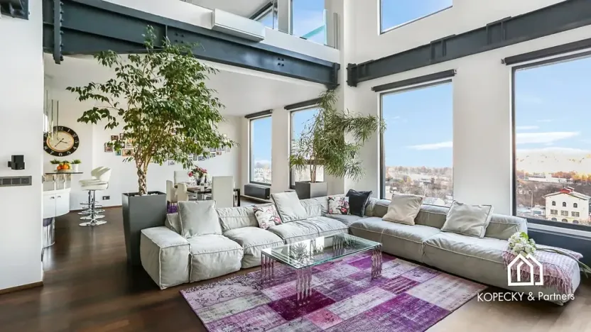 Prodej atypického bytu, Praha - Smíchov, Křížová, 428 m2