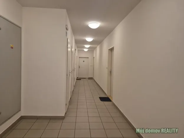 Pronájem bytu 2+1, Praha - Letňany, Zlonická, 48 m2