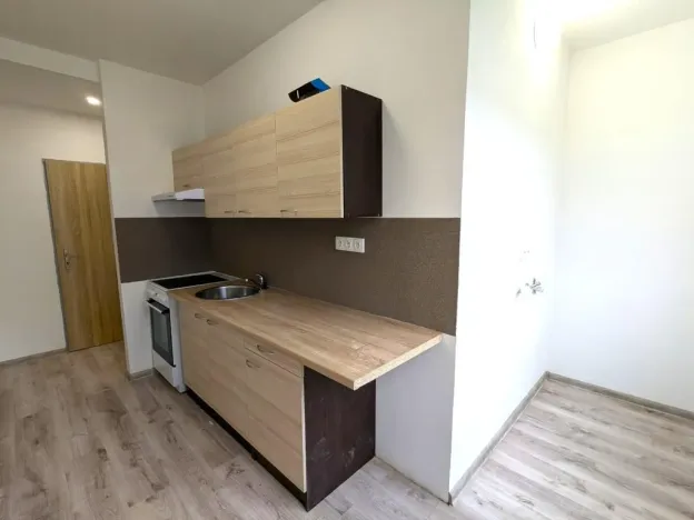 Pronájem bytu 3+1, Klášterec nad Ohří, Školní, 82 m2
