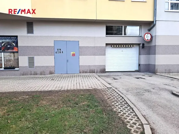 Pronájem bytu 2+kk, Praha - Hlubočepy, Voskovcova, 55 m2