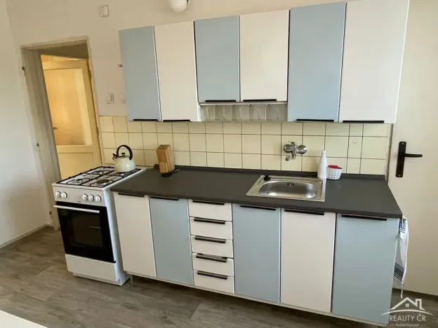 Pronájem bytu 2+1, Jihlava, Erbenova, 58 m2