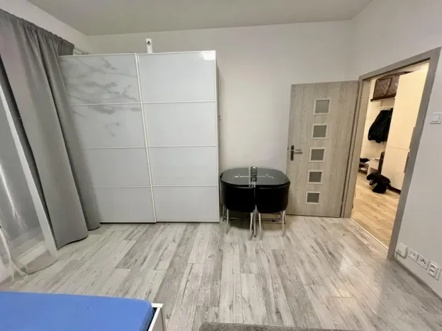 Pronájem bytu 1+kk, Praha - Nové Město, 36 m2