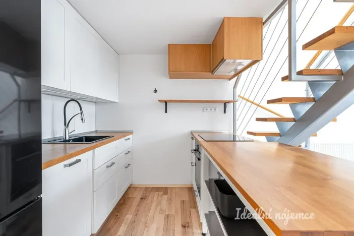 Pronájem bytu 2+kk, Praha - Lochkov, U sladovny, 63 m2