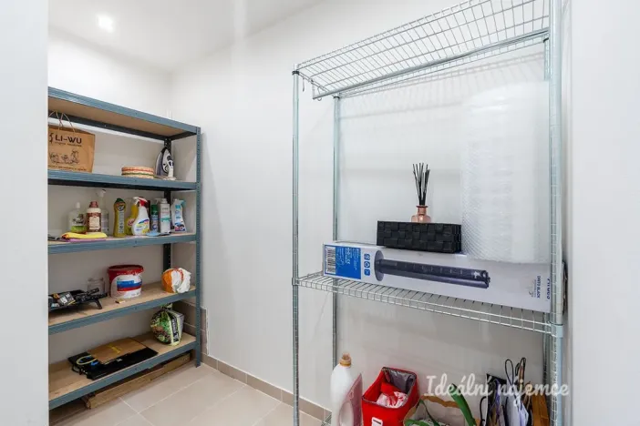 Pronájem bytu 2+kk, Praha - Lochkov, U sladovny, 63 m2