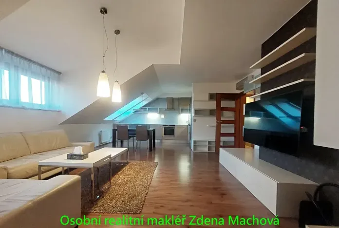 Pronájem bytu 3+kk, Praha - Strašnice, Gutova, 87 m2
