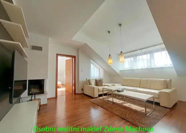 Pronájem bytu 3+kk, Praha - Strašnice, Gutova, 87 m2