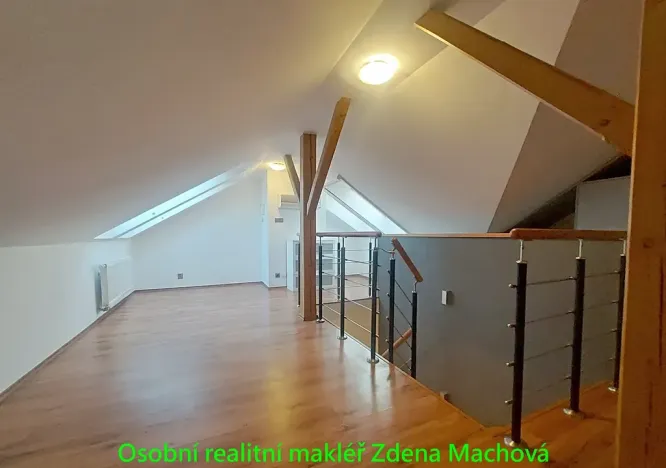 Pronájem bytu 3+kk, Praha - Strašnice, Gutova, 87 m2