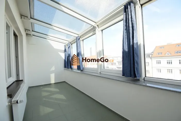 Pronájem bytu 2+kk, Praha - Nusle, Lounských, 50 m2