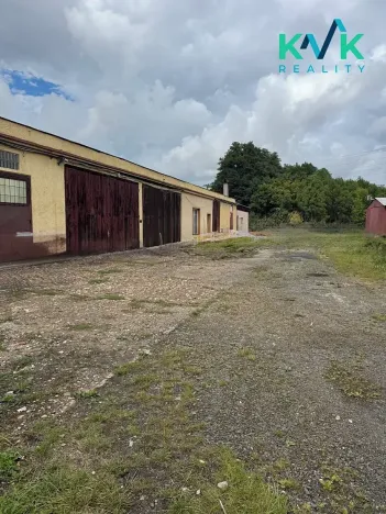 Pronájem garáže, Ostrov, 374 m2