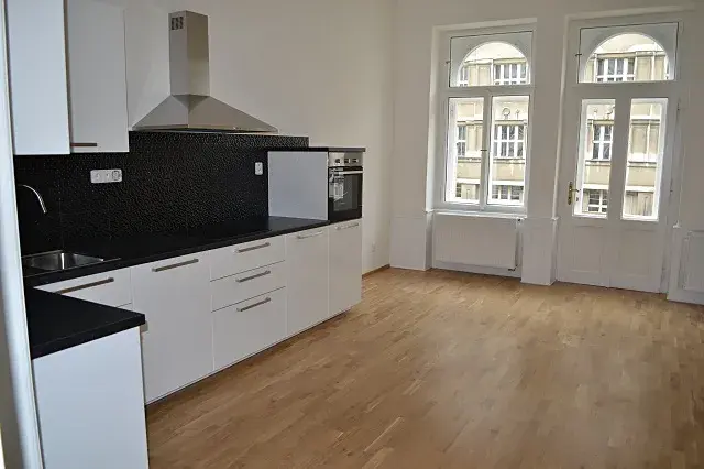 Pronájem bytu 3+1, Praha - Vinohrady, Vinohradská, 119 m2
